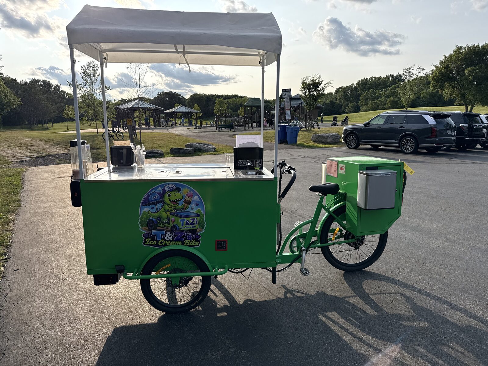 T&Z's Ice Cream Bike parked at a local park in Amherst, NY